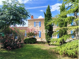 longere à la vente -   85770  LE GUE DE VELLUIRE, surface 31 m2 vente longere - UBI481097525